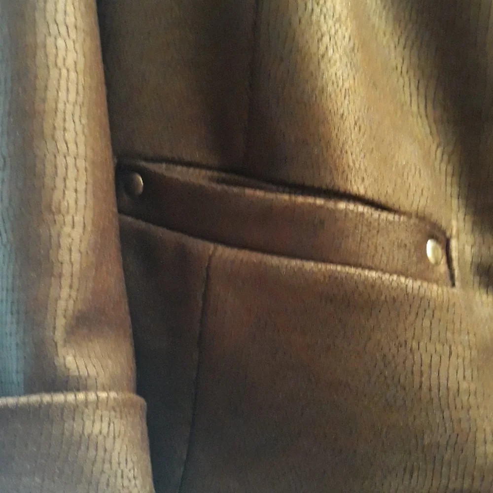 Jacket - Picture 4 of 4